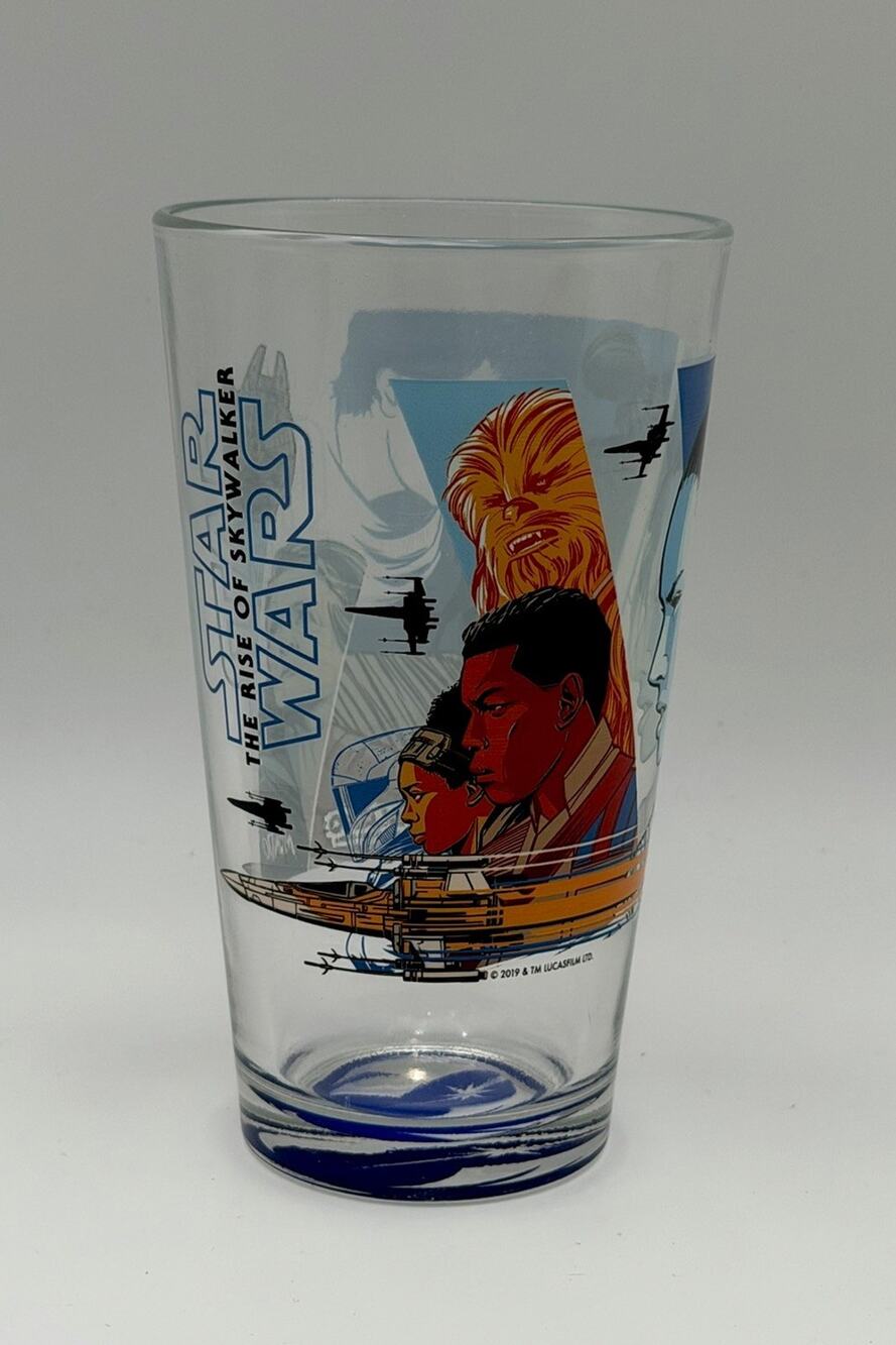Star Wars Rise of Skywalker Pint Glass Finn Chewbacca Rey Mondo Alamo 2019